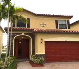 3385 W 86th Ter 3385, Hialeah, FL 33018