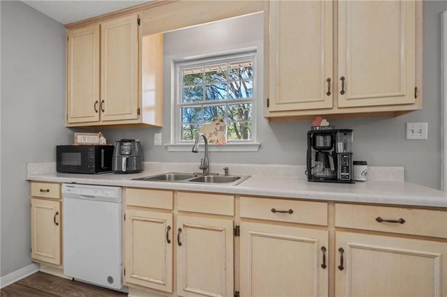 8653 Rosalene E Street, Grand Bay, AL 36541