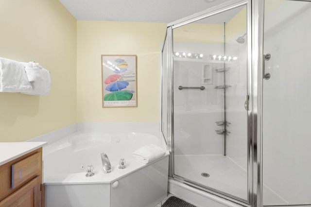 1221 Tidewater Dr Apt 722, North Myrtle Beach, SC 29582