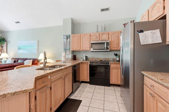 1221 Tidewater Dr Apt 722, North Myrtle Beach, SC 29582
