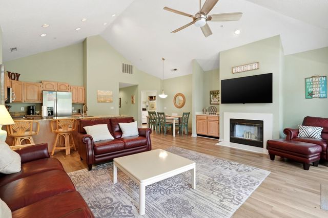 1221 Tidewater Dr Apt 722, North Myrtle Beach, SC 29582