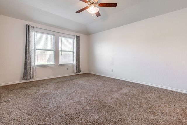 4013 Spur Trail Drive, Denton, TX 76208