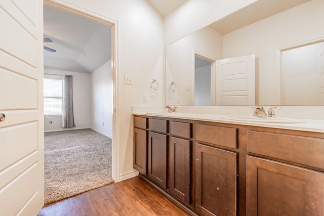 4013 Spur Trail Drive, Denton, TX 76208