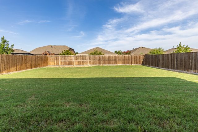 4013 Spur Trail Drive, Denton, TX 76208