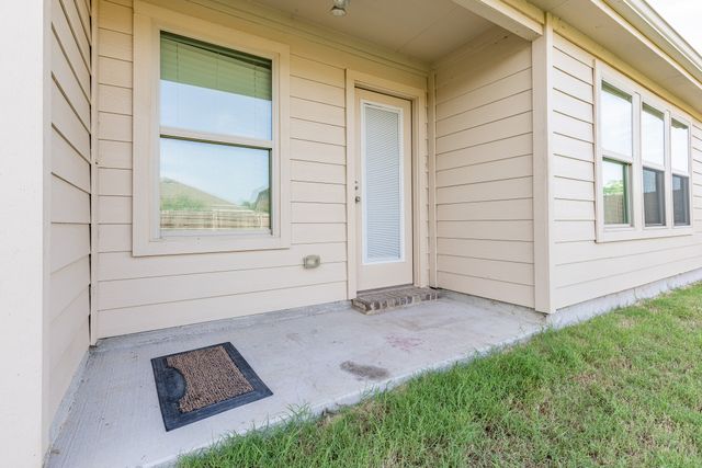 4013 Spur Trail Drive, Denton, TX 76208