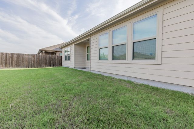 4013 Spur Trail Drive, Denton, TX 76208
