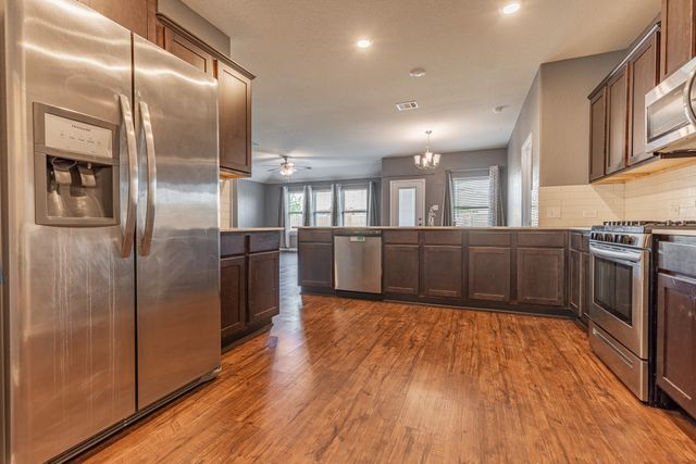 4013 Spur Trail Drive, Denton, TX 76208