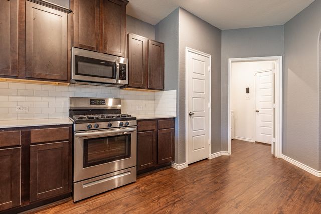4013 Spur Trail Drive, Denton, TX 76208