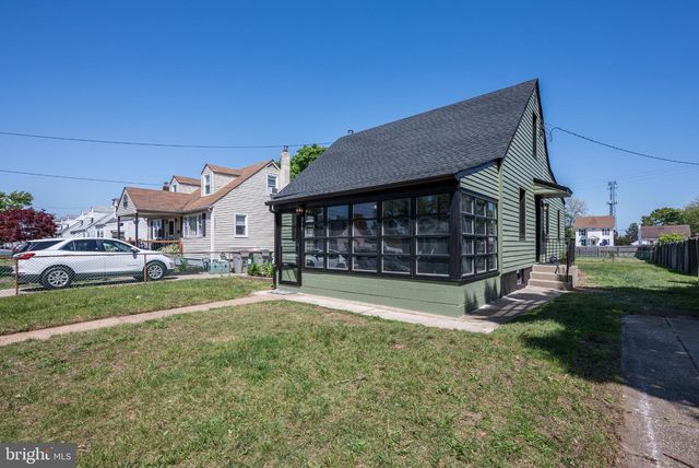 245 NASSAU AVE, Paulsboro, NJ 08066
