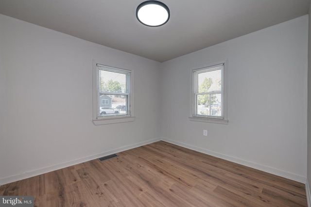 245 NASSAU AVE, Paulsboro, NJ 08066