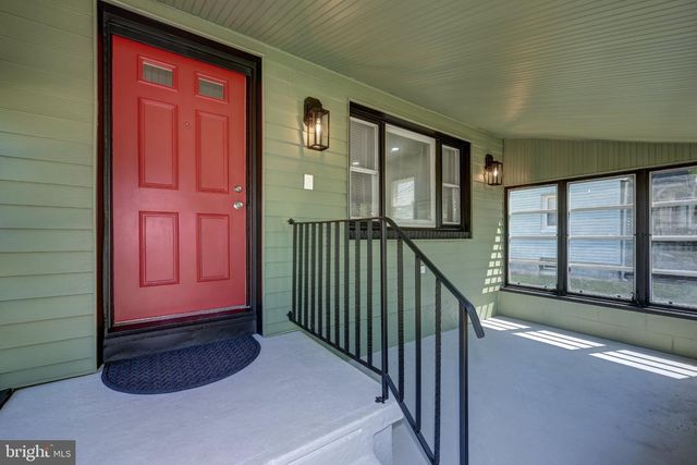 245 NASSAU AVE, Paulsboro, NJ 08066