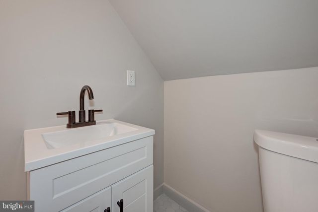 245 NASSAU AVE, Paulsboro, NJ 08066