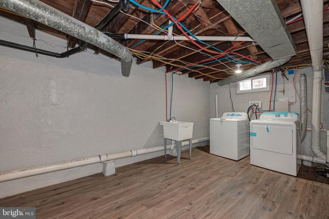 245 NASSAU AVE, Paulsboro, NJ 08066
