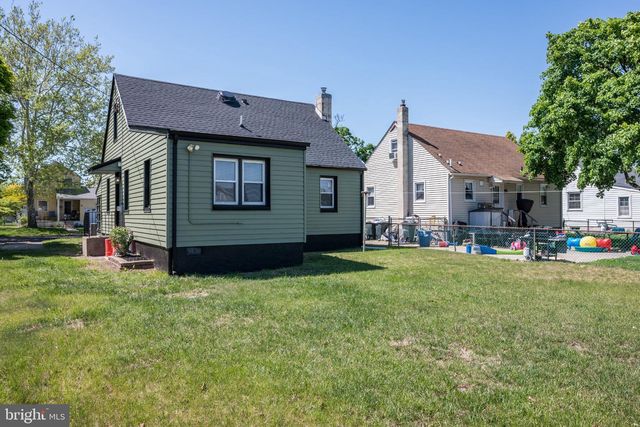 245 NASSAU AVE, Paulsboro, NJ 08066