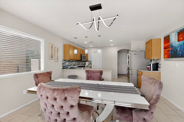 8920 Blue Meadow Trail SW, Albuquerque, NM 87121