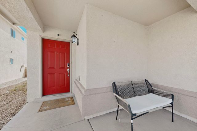 8920 Blue Meadow Trail SW, Albuquerque, NM 87121