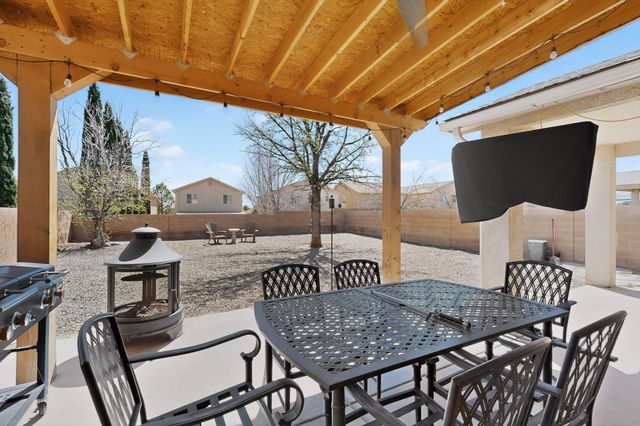 8920 Blue Meadow Trail SW, Albuquerque, NM 87121