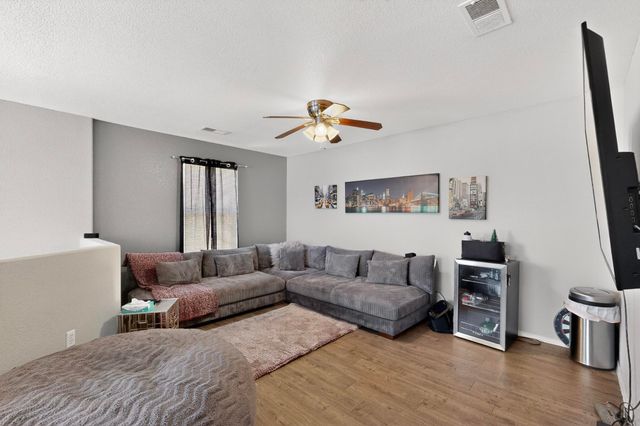 8920 Blue Meadow Trail SW, Albuquerque, NM 87121