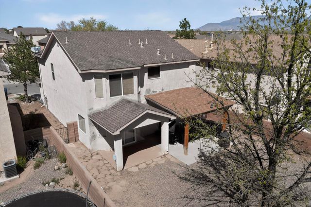 8920 Blue Meadow Trail SW, Albuquerque, NM 87121