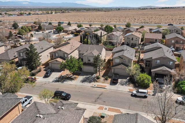 8920 Blue Meadow Trail SW, Albuquerque, NM 87121