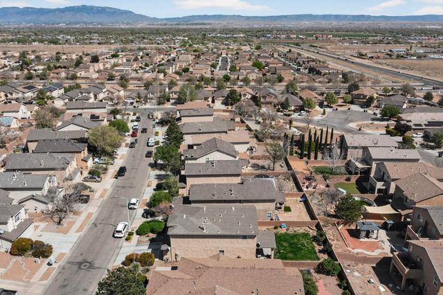 8920 Blue Meadow Trail SW, Albuquerque, NM 87121