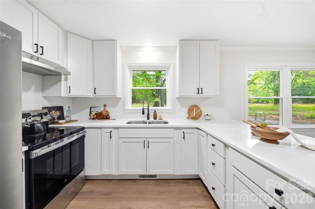 1335 Little Mountain Road, Columbus, NC 28722
