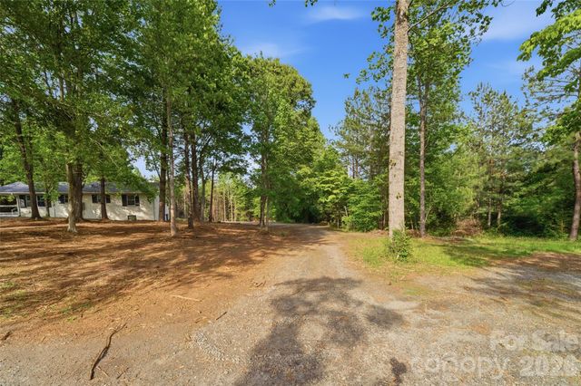 1335 Little Mountain Road, Columbus, NC 28722