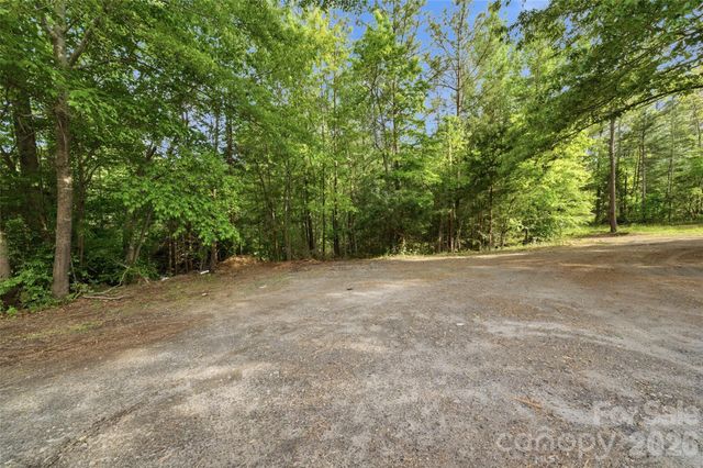 1335 Little Mountain Road, Columbus, NC 28722
