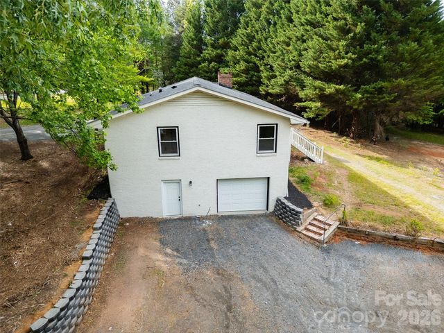 1335 Little Mountain Road, Columbus, NC 28722