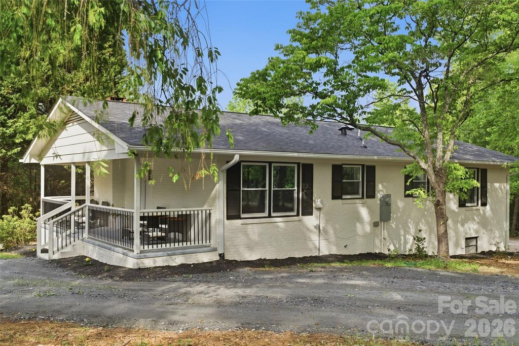 1335 Little Mountain Road, Columbus, NC 28722