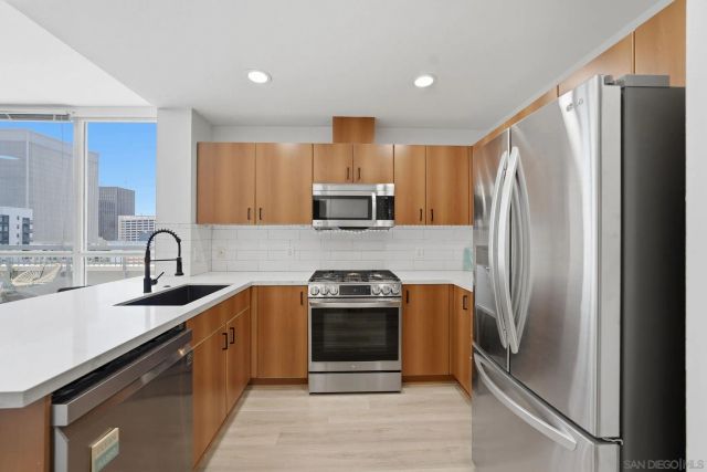 1580 Union 602, San Diego, CA 92101