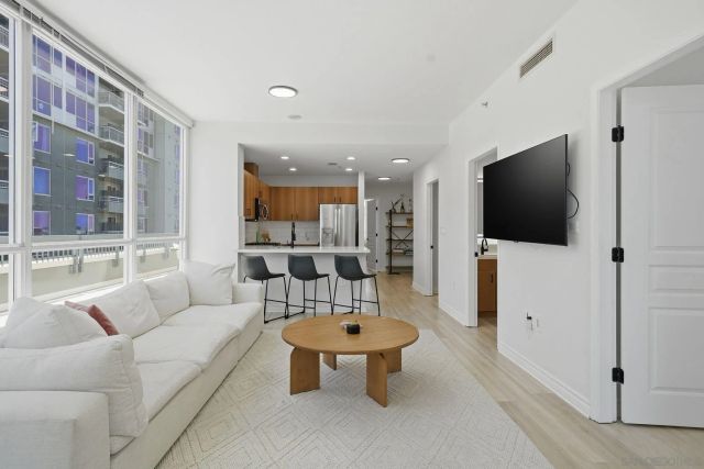1580 Union 602, San Diego, CA 92101