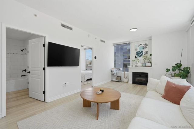 1580 Union 602, San Diego, CA 92101
