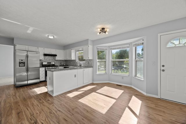 7673 Harbour Town Drive, Pickerington, OH 43147