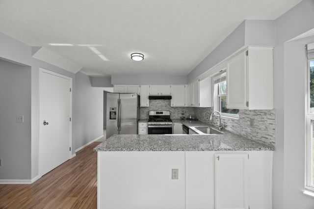 7673 Harbour Town Drive, Pickerington, OH 43147