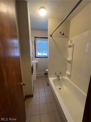 2512 W 9th Street, Ashtabula, OH 44004