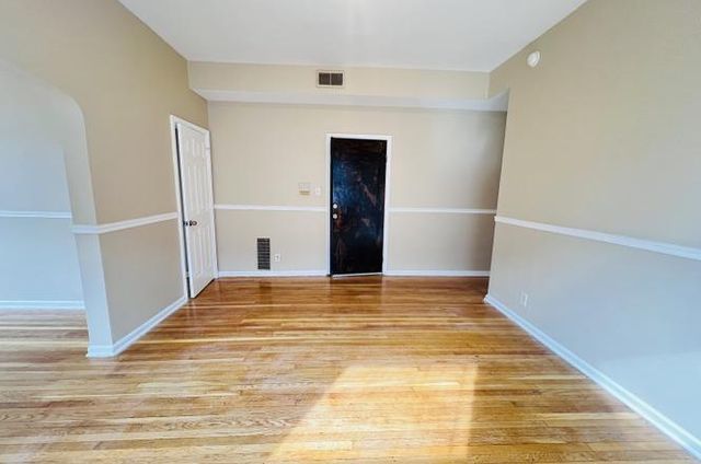 7615 S Emerald Avenue, Chicago, IL 60620