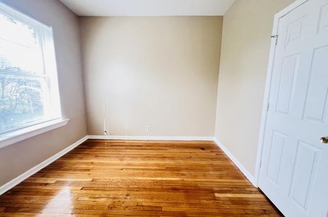 7615 S Emerald Avenue, Chicago, IL 60620