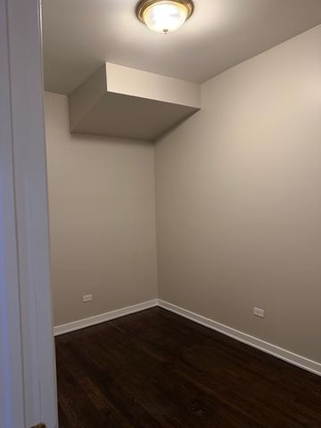 7615 S Emerald Avenue, Chicago, IL 60620