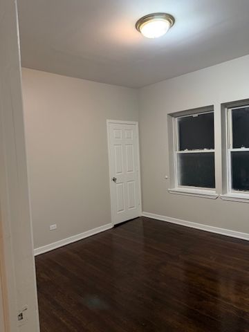7615 S Emerald Avenue, Chicago, IL 60620