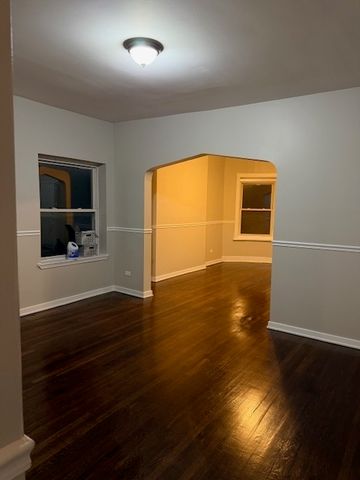 7615 S Emerald Avenue, Chicago, IL 60620