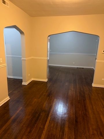 7615 S Emerald Avenue, Chicago, IL 60620