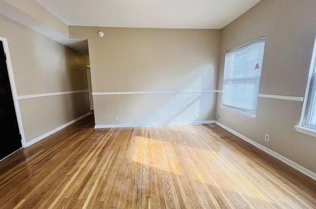 7615 S Emerald Avenue, Chicago, IL 60620