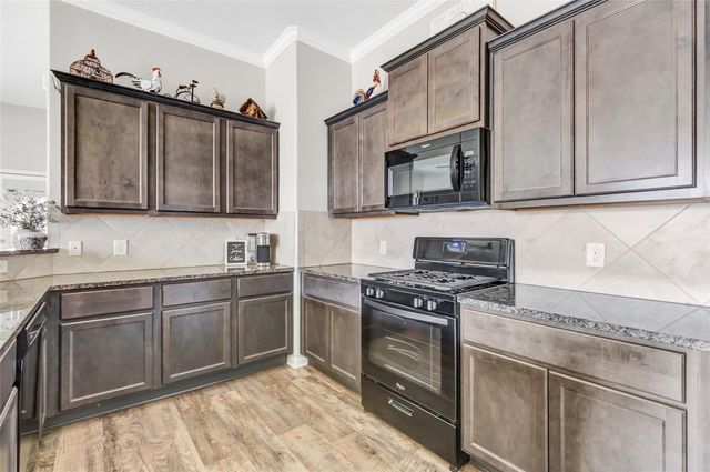 395 Road 662, Dayton, TX 77535