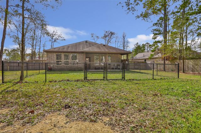 395 Road 662, Dayton, TX 77535