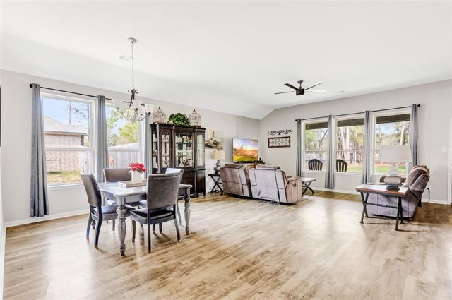 395 Road 662, Dayton, TX 77535