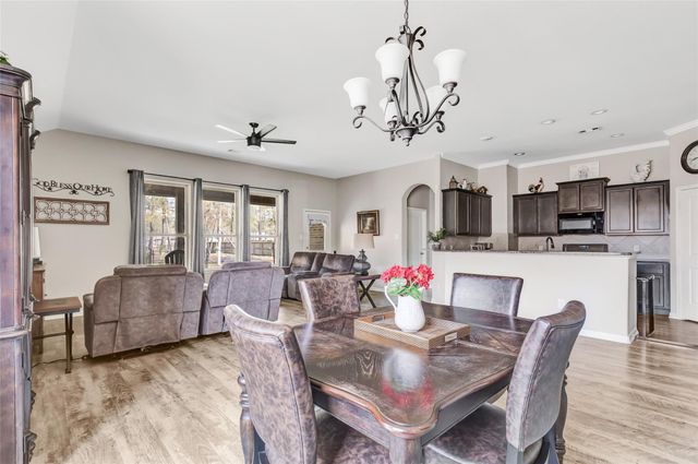 395 Road 662, Dayton, TX 77535