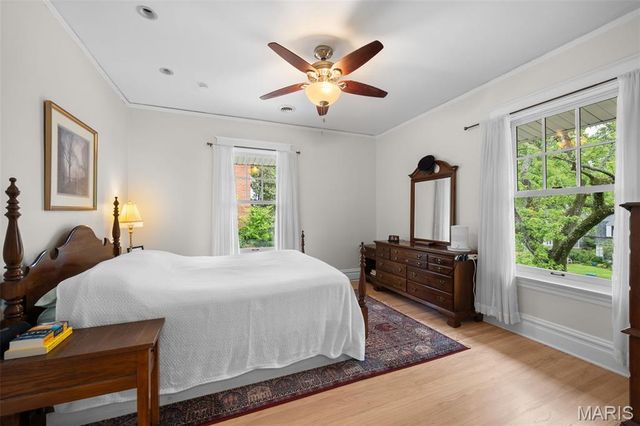 113 S Gore Avenue, St Louis, MO 63119