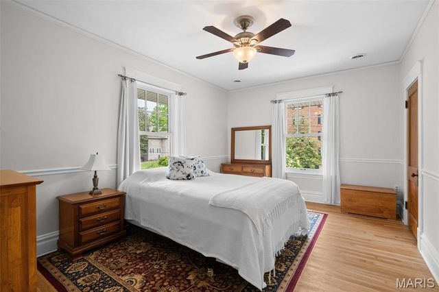 113 S Gore Avenue, St Louis, MO 63119