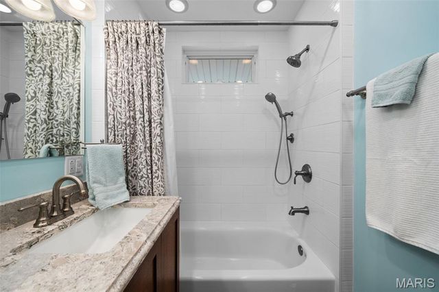 113 S Gore Avenue, St Louis, MO 63119